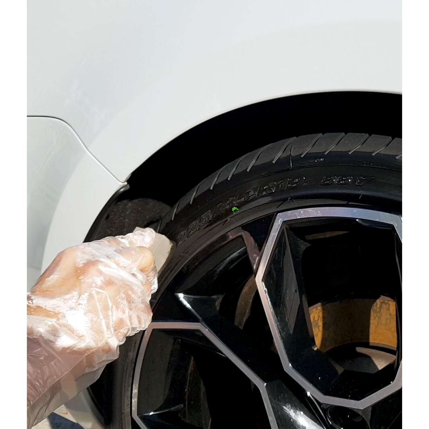 Black Black - Hard Tire Coating (110 ml)